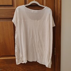 Plus size blouse soft, stretchy, comfortable, in very good condition